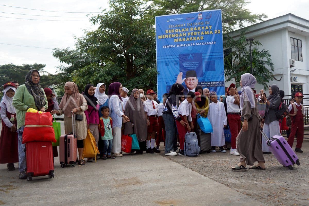 Pemerintah Kabupaten Pinrang Sulawesi Selatan Berangkatkan 10 Siswa Tidak Mampu Lanjutkan Pendidikan di Sekolah Rakyat Makassar