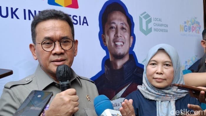 Pemerintah Finalisasi Revisi Aturan E-Commerce, Platform Wajib Transparan Soal Biaya Admin