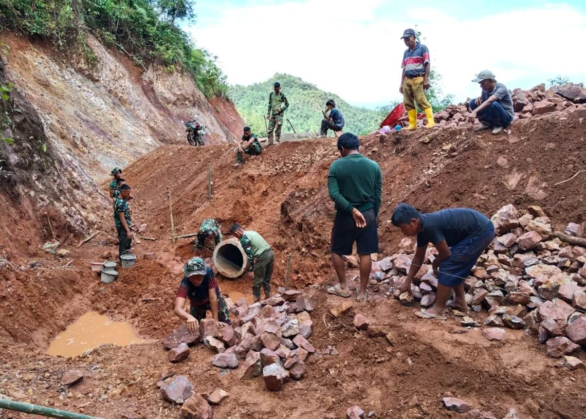 Progres TMMD Ke-129 Kodim 0306/50 Kota Terus Meningkat, Penurunan Elevasi Jalan Capai 92 Persen